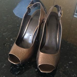 Jessica Simpson bronze colored platform heels